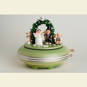 Music Boxes Misc. Motifs Music Box The wedding - 16cm / 6 inches