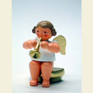 Engel Orchester w & g (Ulbricht) Engel wei�/gold sitzend mit Fanfare - 5,5 cm