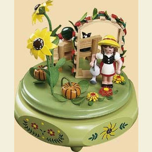 Spieldosen Jahreszeiten Spieldose Gartenidyll - 17 cm