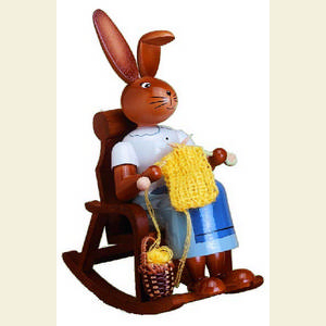 Kleine Figuren & Miniaturen Tiere Hasen H�sin im Schaukelstuhl - 22 cm