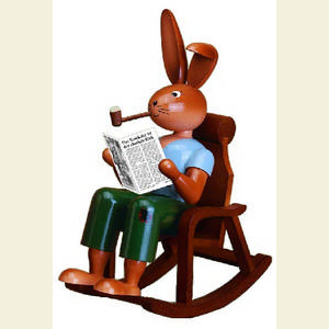 Kleine Figuren & Miniaturen Tiere Hasen Hase im Schaukelstuhl - 22 cm