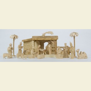 Kleine Figuren & Miniaturen Krippen Krippe geschnitzt mit Stall - wie abgebildet