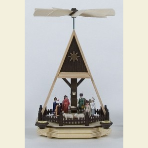 Christmas-Pyramids 1-tier Pyramids 1-tier pyramid - Santa with children - 33cm / 13 inch